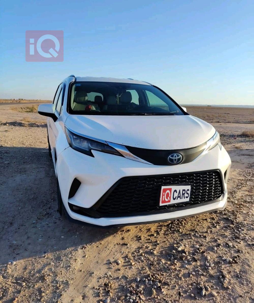 تويوتا سيينا